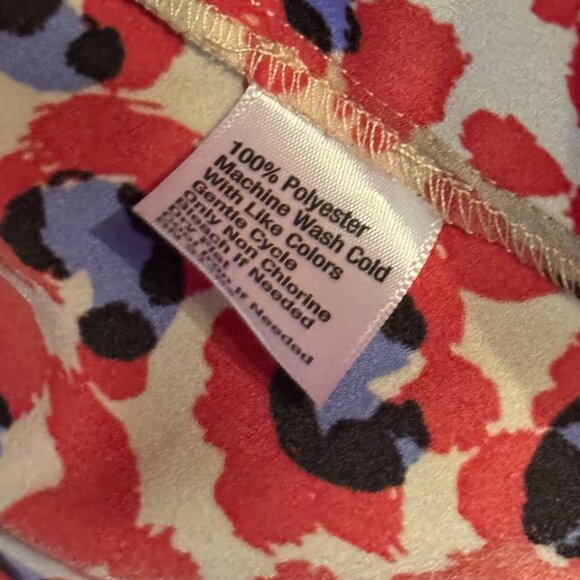 Colorful Madison Curvy 1X Button-Up Blouse In Vibrant Leopard Print top blouse - Picture 3 of 12